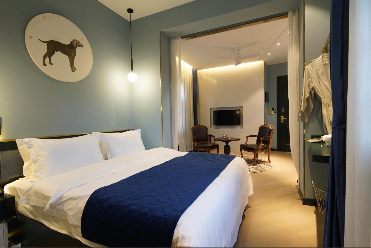 Moon&Chalice Boutique Hotel Kunming Extérieur photo