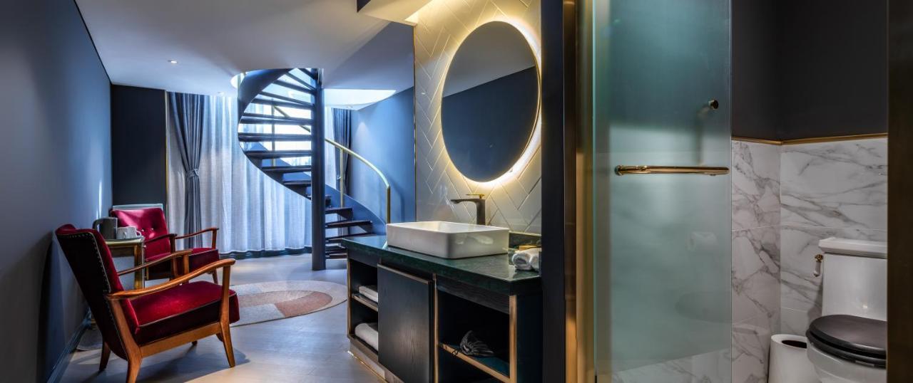 Moon&Chalice Boutique Hotel Kunming Extérieur photo