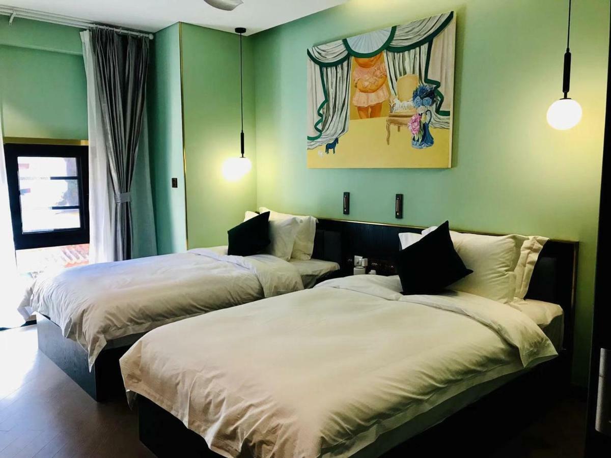 Moon&Chalice Boutique Hotel Kunming Extérieur photo